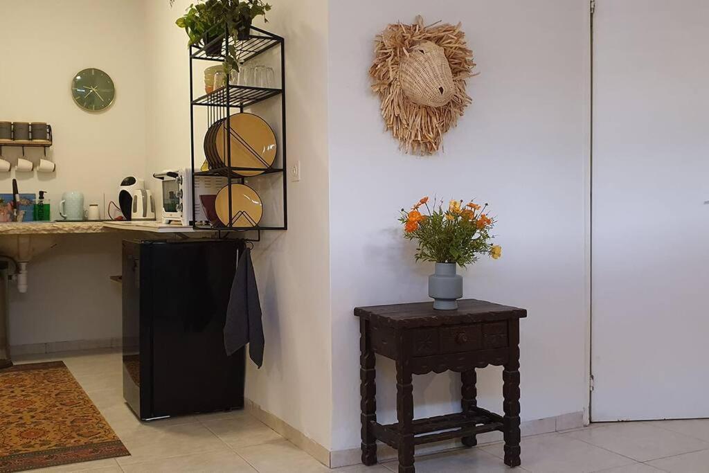 נקודת חן Apartment Shadmot Devora Bagian luar foto