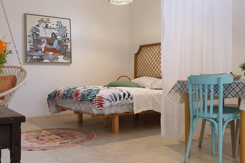נקודת חן Apartment Shadmot Devora Bagian luar foto